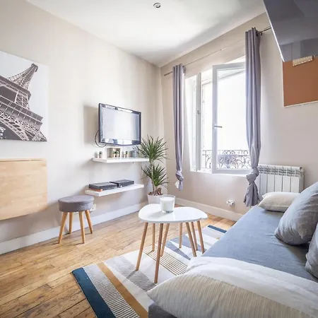 Petit Havre De Paix De 27m2 A Montmartre * パリ